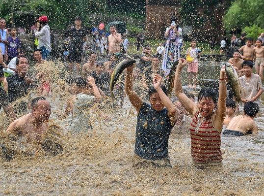 aa954402e53a4d5db8340bdadc667f43.jpg